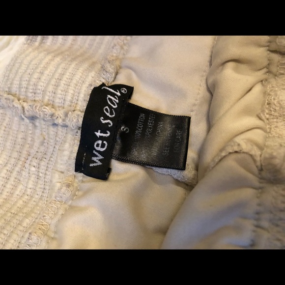 Lace shorts - Picture 2 of 2